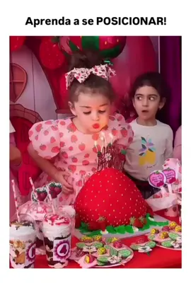 Quem lembra da menina soprando as velas ? 
