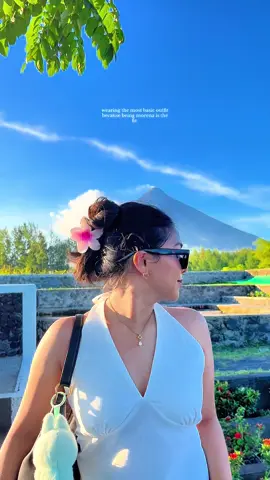 Hello, Mayon! ⛰️ #basicfit #morena #OOTD 
