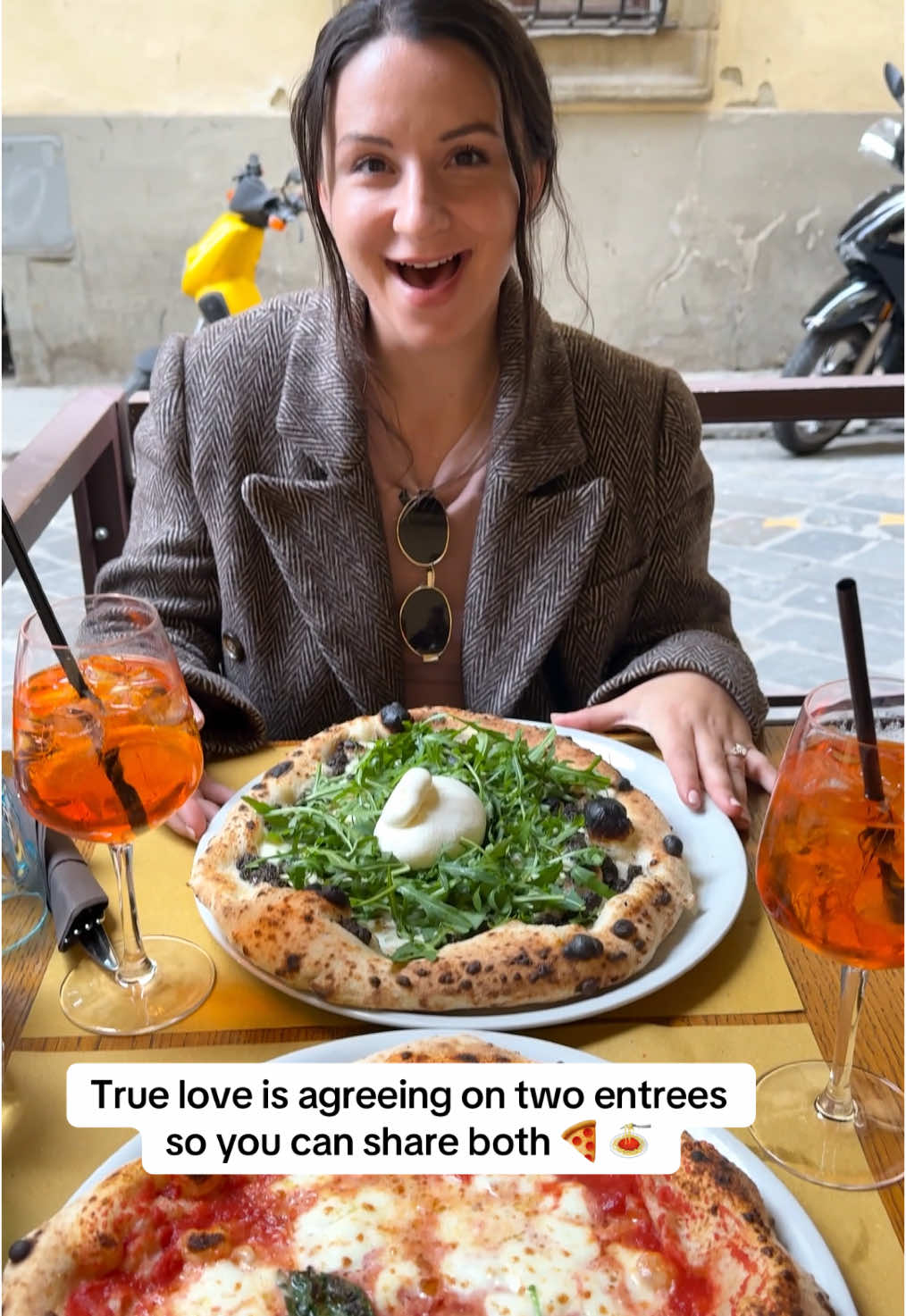 Who else does this?? #couplegoals #travelcouple 