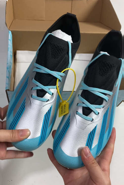 #songkran2025  #รองเท้าฟุตบอลคู่สวย  #แมว  #football 