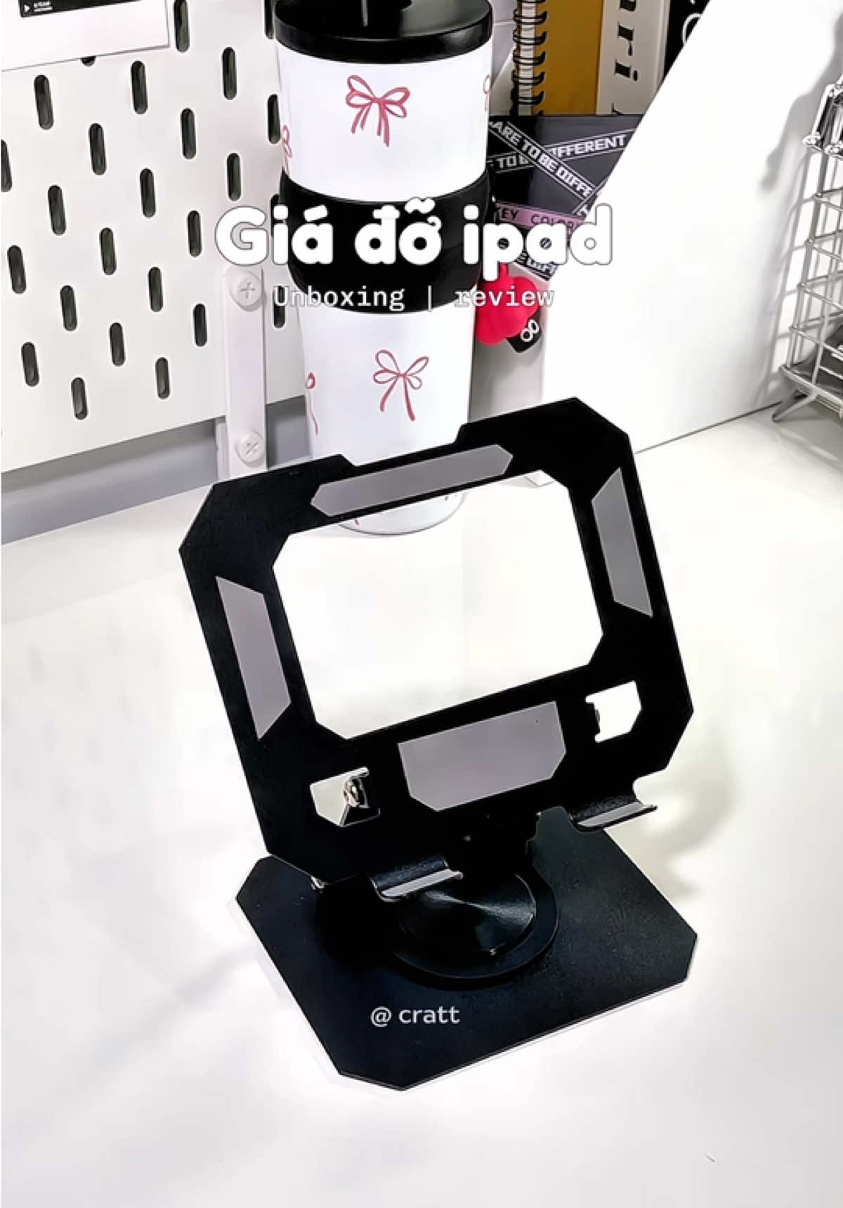 Hong có ipad bỏ tạm cái lap lên test luôn, mua 1 giá 5x mà 2 thì 7x thôi, gẻ gề =)) #giadoipad #giadodienthoaixoay360 #giadokimloai #cratt #unboxing #review #fyb 