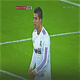 منو يعرف هاي لعبه شوكت؟#⚜المصمم_شراسه⚜ #دوري_ابطال_اوروبا #مهارات_كرة_القدم #كره_القدم #رونالدو_افضل_لاعب_في_التاريخ #كره_القدم_قصه_عشق_لاينتهي🤩 #درافن⚜️ #football #ronaldo #CapCut #greenscreen #foryou 