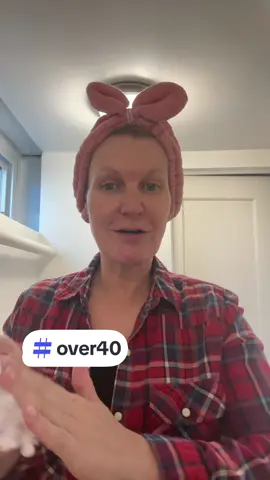 #over40 #over40club #therapysessions #accountability #denver #pookie #denvercolorado #spring #mac #pcaskin #eltamd #wnphyaluronicacid #macserumizer #dryskin #dryskincare #dryskintips 