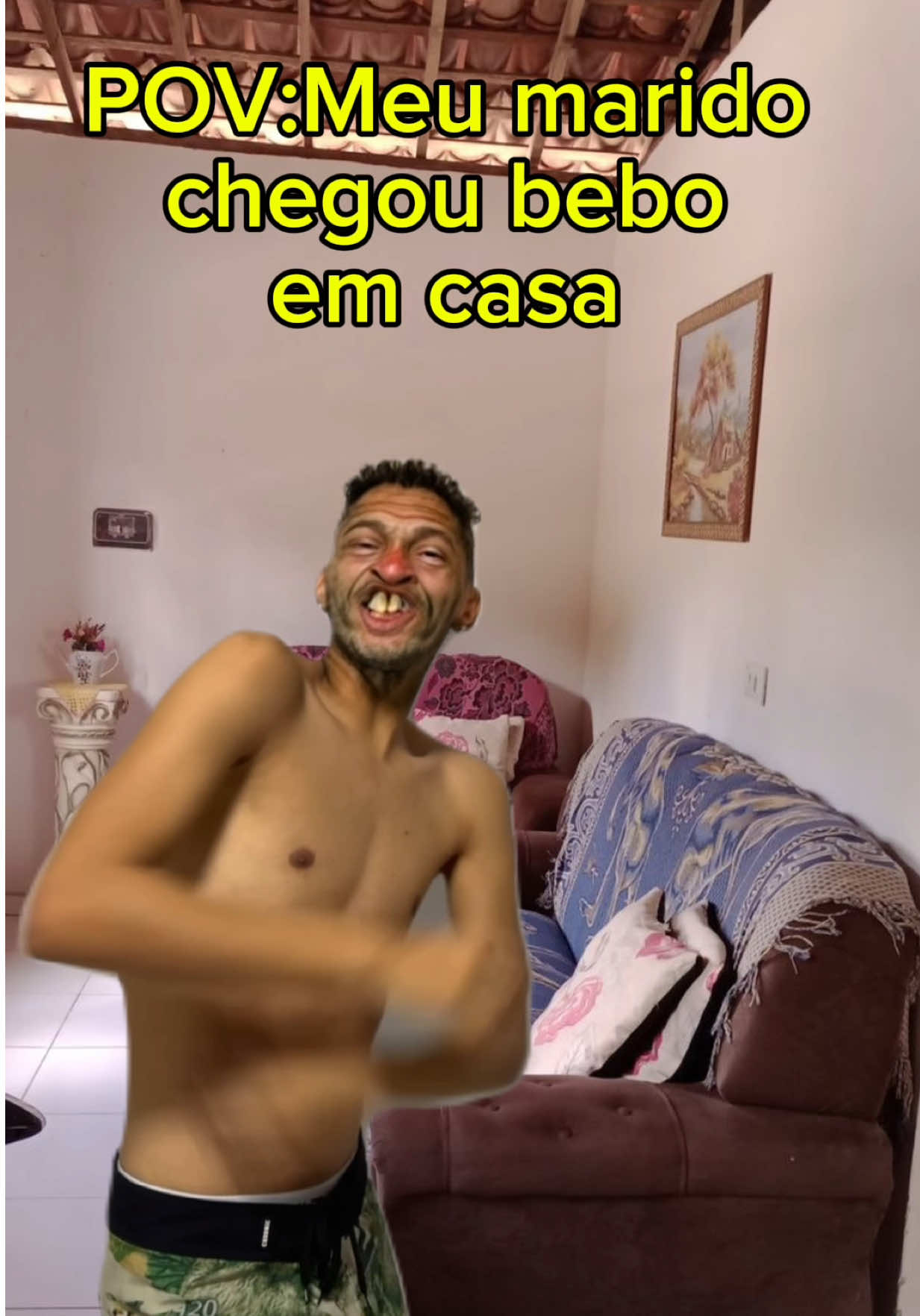 Ainda bem que ela não deita pra ele né HAHAHAHAHAHAHAHAAHAHAHAH
