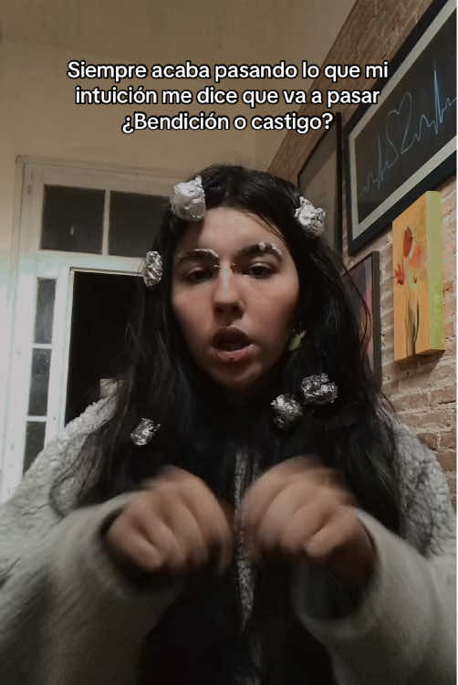 Ojo de loca no se equivoca #rosalia #intuition #fyp 