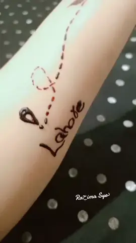 ماہیا گیا پردیس آگ لاواں لکھتا نوں✈️🛫 #saudiarabia #lahore #pardesilife #panjabi #tredishional #mehndi #nails #black #background #gold #viralvideo #panjabisong 
