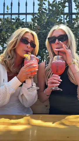 Great new patio in Dallas just in time for spring and summer with great drinks & food 📍 Milo Butterfingers - highly recommend a patio spritz and buffalo wrap 🤍 #dallasbars #dallas #dallaspatio #dallasfood #dallastx  