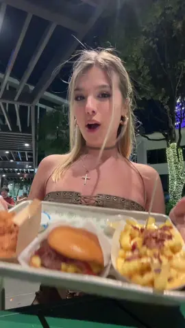 voglio assolutamente tornarci prima di ripartire 🍔🍟#shakeshack 