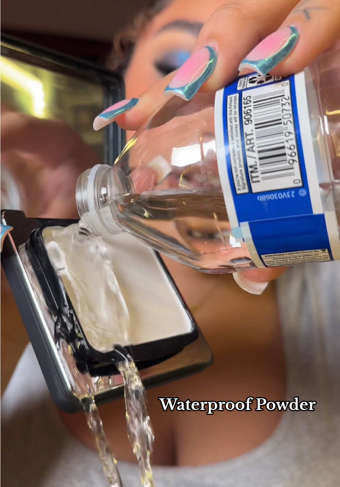 Im still in disbelief 🥹  #CARSLAN #carslanpowder #settingpowder #makeup #pressedpowder #newmakeup #waterproofmakeup #viral #fyp