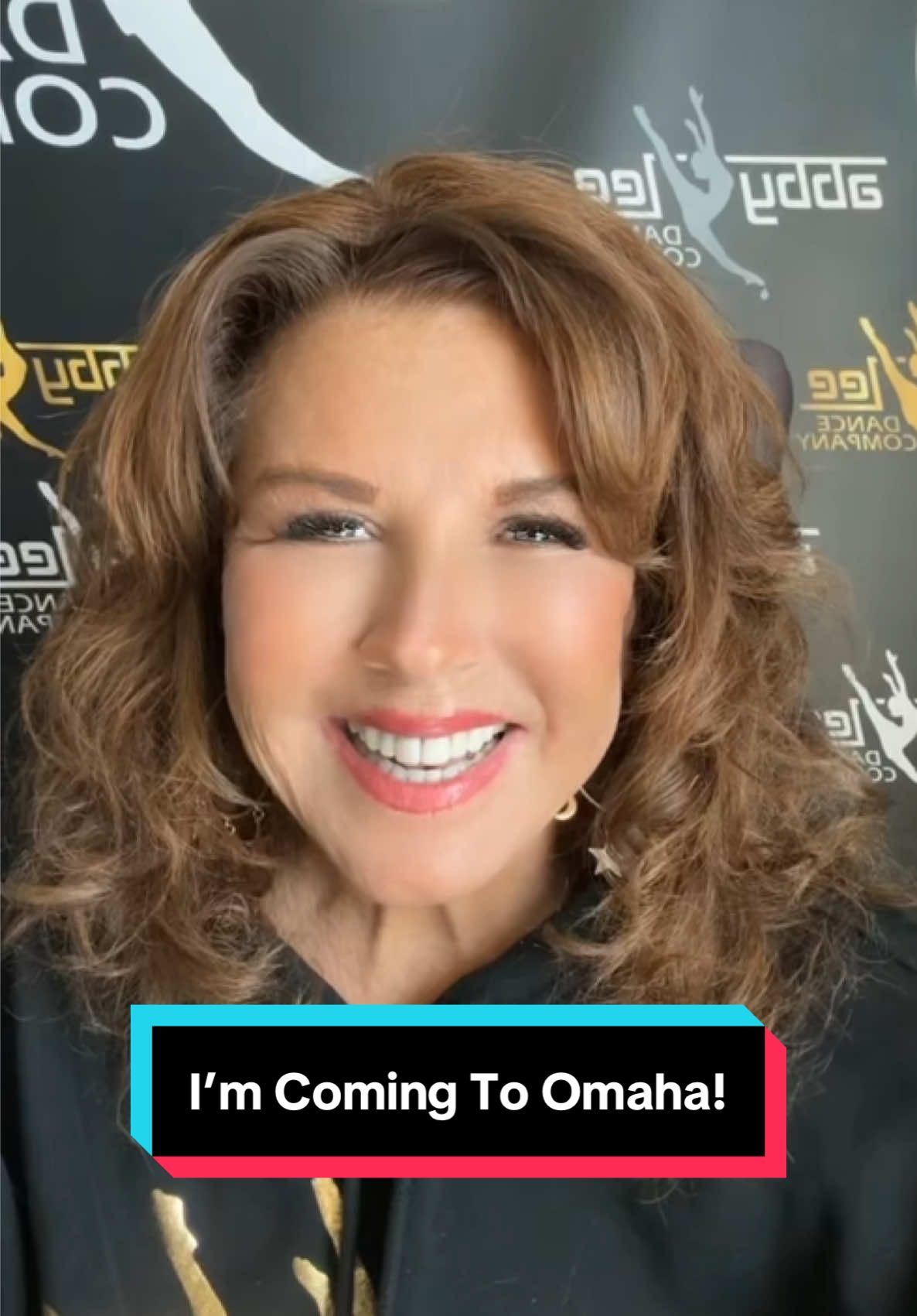 Our first ever Live Podcast Event is just over 3 weeks away in Omaha, Nebraska!!! Don’t miss your opportunity to see a live podcast taping & take part in audience interactive games, Q&As and more at @Hurrdat Entertainment in La Vista 👏🏼 Link in bio for tickets!!!! #aldc #aldcalways #abbylee #dance #abbyleedancecompany #aldcla #dancemoms #abbyleemiller #leaveitonthedancefloor #leaveitonthedancefloorpodcast #abbyleedancewithme #madhouse 