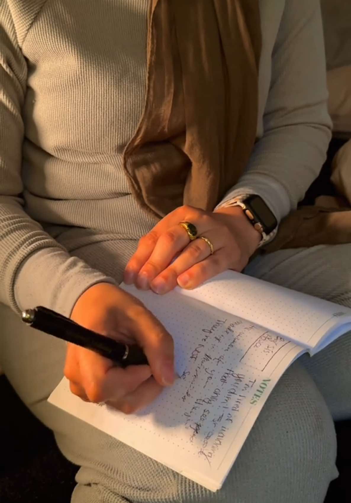 Big sister advice I wish I had… Choose yourself - even when it feels uncomfortable. Let go of who they expected you to be. & that little voice in you? It’s never been wrong. Healing looks different for all of us, but peace always starts when you stop abandoning yourself. Save this for when you forget who you are. #bestlifeadvice #LifeAdvice #BigSisterAdvice #HealingEra #SoftPower #Late20sWisdom #VoiceOverVibes #CinematicReel #creatorsearchinsights 