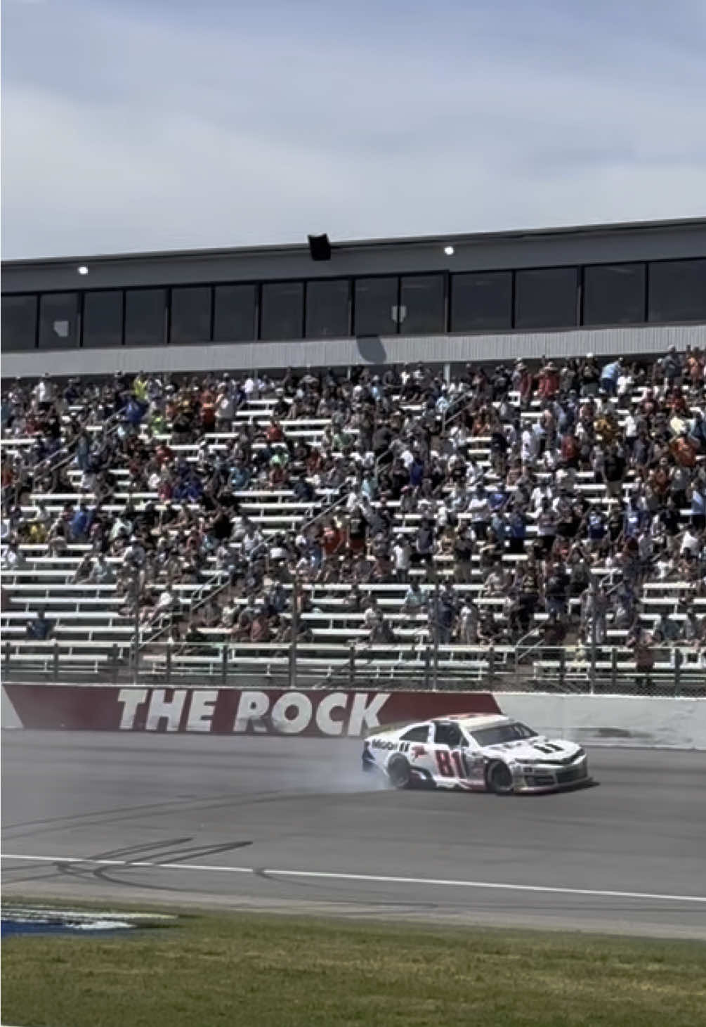 Never a doubt! Brent Crews brings home the win at Rockingham in dominating fashion leading all but one lap en route to the checkered! 🏁 #TeamToyota #Racing #RaceCar #Toyota #ARCA 