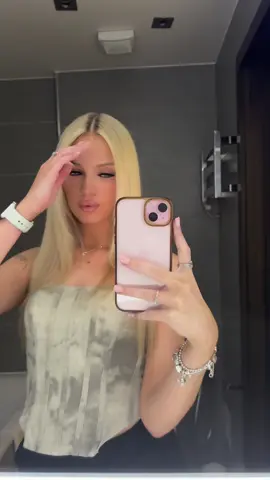 👀👀 #foryoupage #foryou #lgbt #wlw #xyzbca 