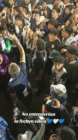 💙🤍💙#cabezaazules #alianzalimacorazon 