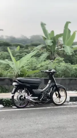 gerand nyenii maseee🤩🔥 #thailandstyle #xybca #cseries #astreagrandindonesia #sabitgank🚀 #viraltiktok #foryoupage #astreamodifikasi #4u #astrea #apikgonmu #lewatberandafyp #trending #astreaindonesia #fyppppppppppppppppppppppp #fyp #semarang #bismilahfyp #astreagrandmodifikasi 