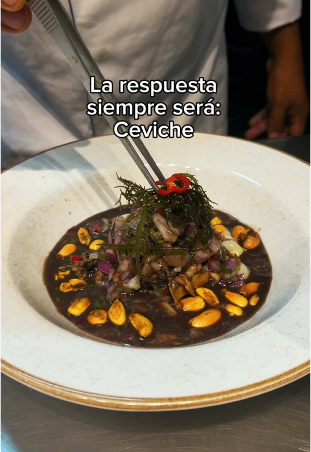 ¡Ven y prueba este Ceviche de Conchas Blacks que se las trae!🔥 Te esperamos en: 🔱SURCO   Alameda Manuel Pérez de Tudela - 321 🔱SURQUILLO Jr. Leoncio Prado 645  🔱LINCE Jr. Emilio Althaus - 160 🔱MIRAFLORES Calle Alfonso Ugarte - 150 #ceviche #cevicheria #peru #peruanos #pejerrey #sconcha #lima #y #fyp #peru #miraflores #lince #surco #surquillo 