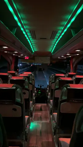 Aç sesi kafan rahatlasın😉 #34YZ5757 #erdaltur #keşfetteyiz #keşfet #travego #travegos #jant #alcoa #2015 #otobüsçülere #2015travegos #travegoaşk #keşfetbeniöneçıkar #yzeğlendirir #keşfetdüş 