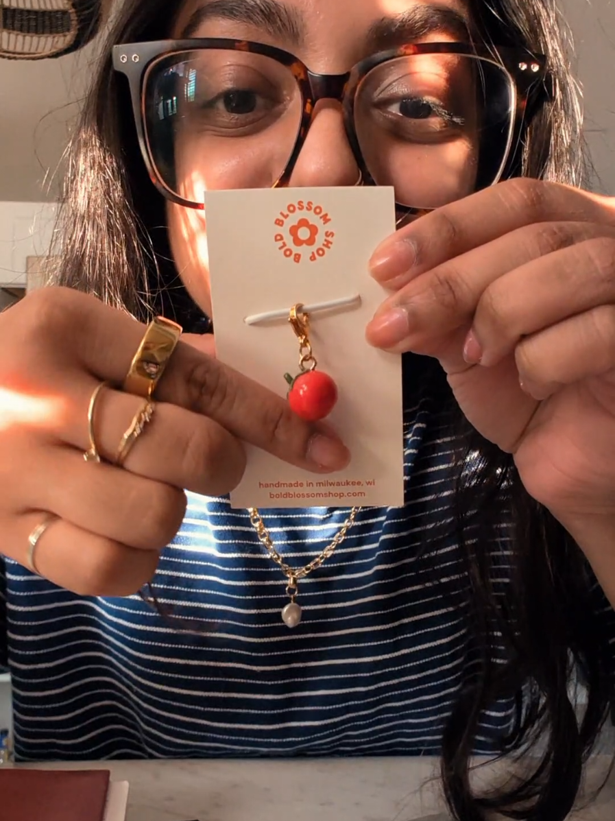 a quirky cute lil haul of stationery items I bought while in philadelphia! 🗞️ #creatorsearchinsights #stationeryhaul #stationeryshop #cutestationery #whatibought #shoppinghaul #stationerysupplies 