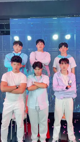 HEM ! MAJOK 😡😡  . Ini apaan coba !!!!! Mohon maafkan kami teman teman !  #foryou #fyp #foryourpage @Hang Saputra ( 魏行行 )🐺🌙 @zayn_. @🚀Everylaw🐿️ @LeoNash🦁 @ikyyybee @rajawang👑👑  
