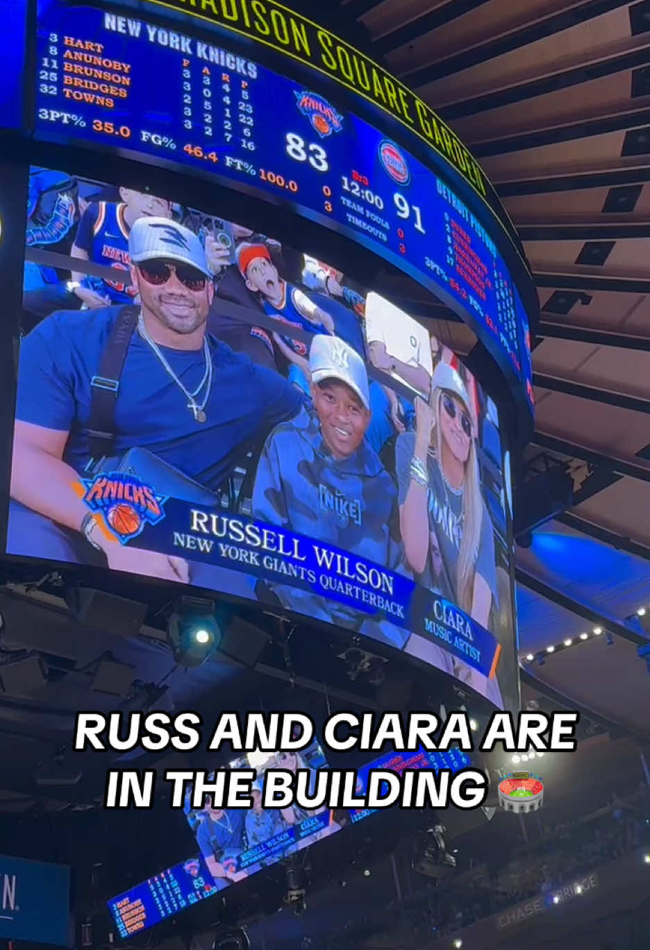 #RussellWilson and #Ciara are here to watch the #Knicks 🙌 #giants #NBA #nbaplayoffs #nbaonespn 