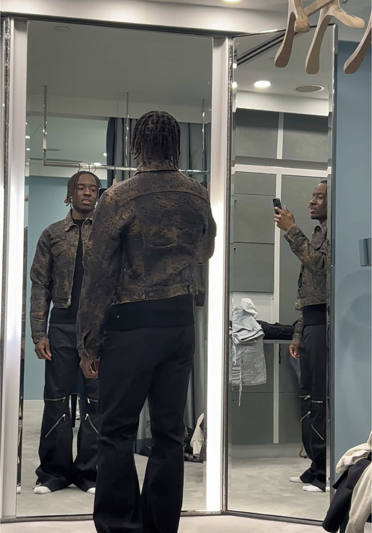 Birthday outfit shopping for @Noni Madueke 🙏🏽 #birthday #personalshopping #selfridges #nonimadueke #dayinthelife #fyp #personalshopper 