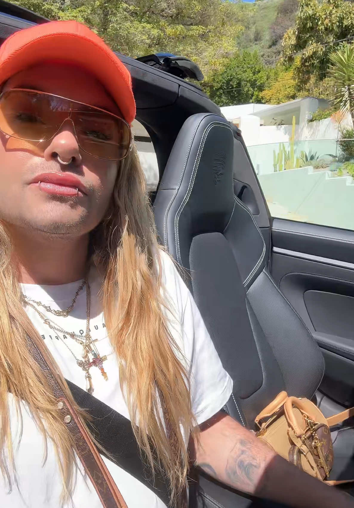 sun’s really hitting today 🥵 #fy #fyp 