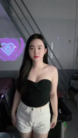 🐷  tập  nhảy =))