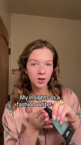 My fashion writer thoughts hehe  #timelessstyle #outfitideas #itgirlaesthetic #styleanalysis #fashionhelp #fashionjournalist 