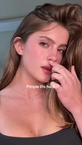 just a lil beauty mark 
