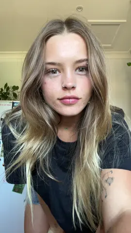 baddies cry it’s fine 😔👊🏼