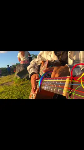Playing guitar under the sunlight.🌄 #fyp #guitar #foryou 