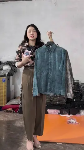 Áo Sơ Mi Nữ Chất Lụa  #aosomi #aosomilua #aosominu #thoitrangnu #xuhuong 