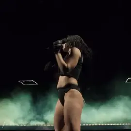 CHARLI XCX PERFORMING PARTY 4 U AT COACHELLA #BRATCHELLA #charlixcx #Coachella2025 #fpy 