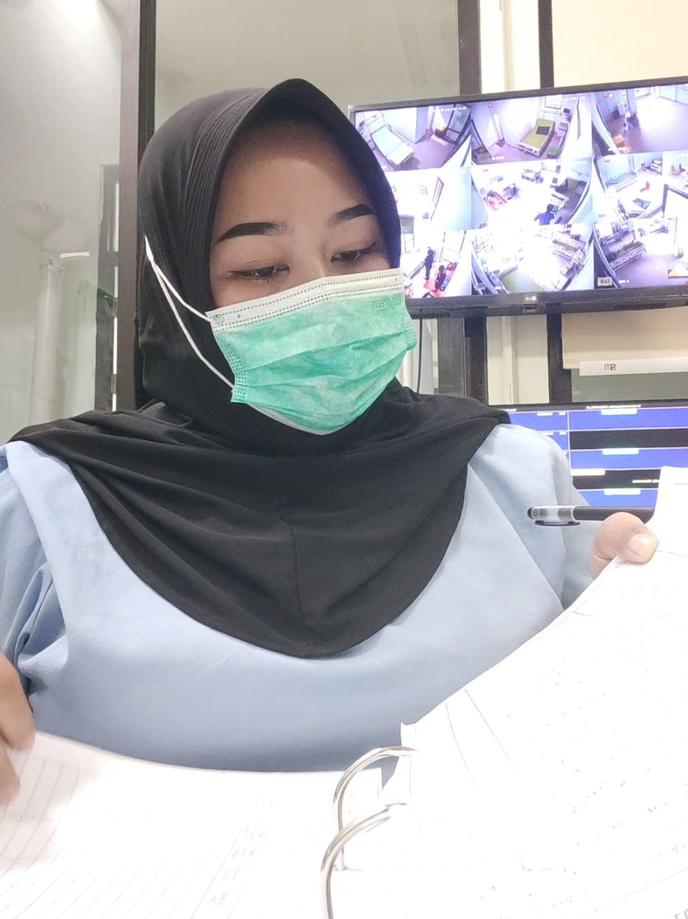 apalah arti tanggal merah atau hari minggu untuk nakes 🤏