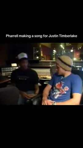 Pharrell Williams making the beat and melody for Justin Timberlake’s song “Last Night” #pharrellwilliams #producer #justintimberlake #musictok #music #2000s 