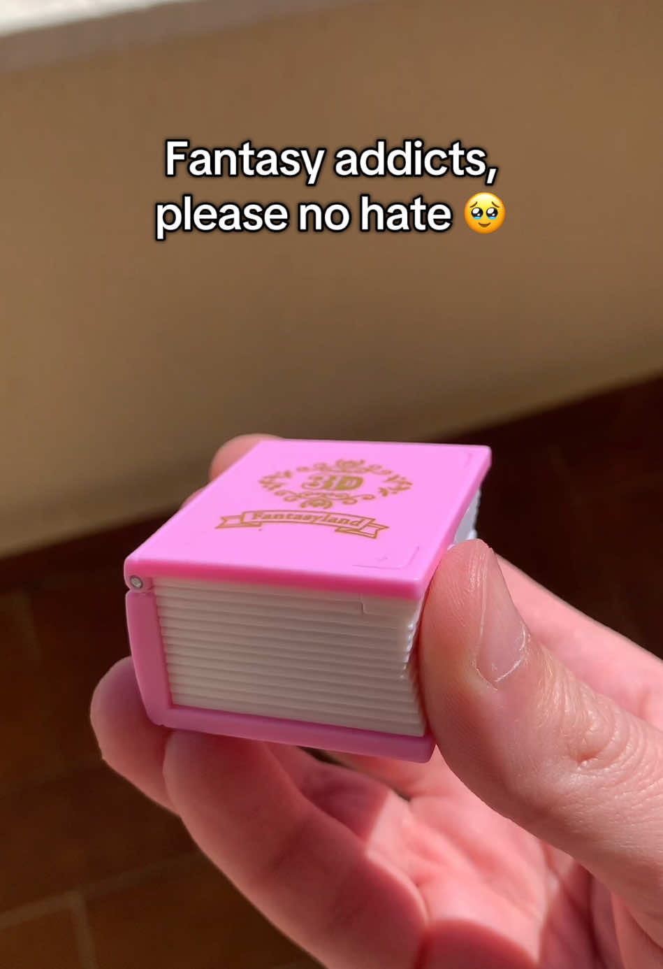 I didn't expect this🫢✨ #surprisebook #fantasybooks #minibook 