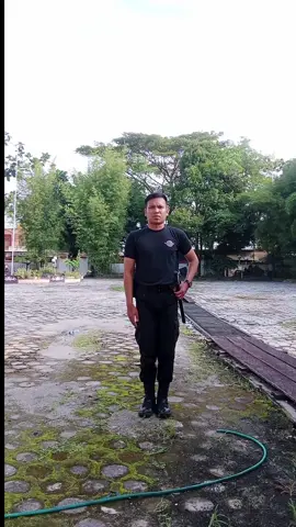 Mengingat dan mengulang Materi Dril Tongkat Polri, olahraga tipis 