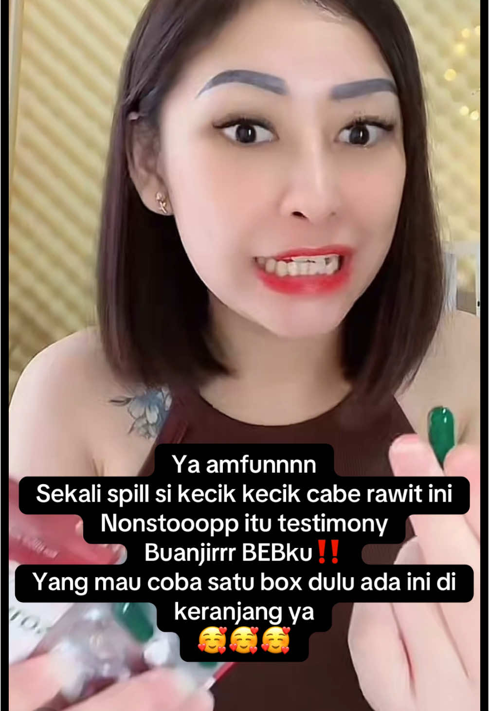 Ya amfunnnn Sekali spill si kecik kecik cabe rawit ini Nonstooopp itu testimony Buanjirrr BEBku‼️ Yang mau coba satu box dulu ada ini di keranjang ya 🥰🥰🥰 #celo #celobeaute #celobeautebycece #celobeauteofficial #jamupr #celopr #celojamupr #prcelo #jamuprcelo #minumanpr #reviewpr #testimonipr #testicelo #testimonicelo #bundlepr #bundlingpr #jamupr #pr 