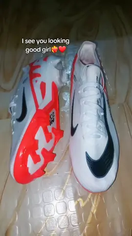 you dey go now dey go 🤣🤣 #goviral #newcleats #boots #viralditiktok #newboots #video #fooballedits #goviral 