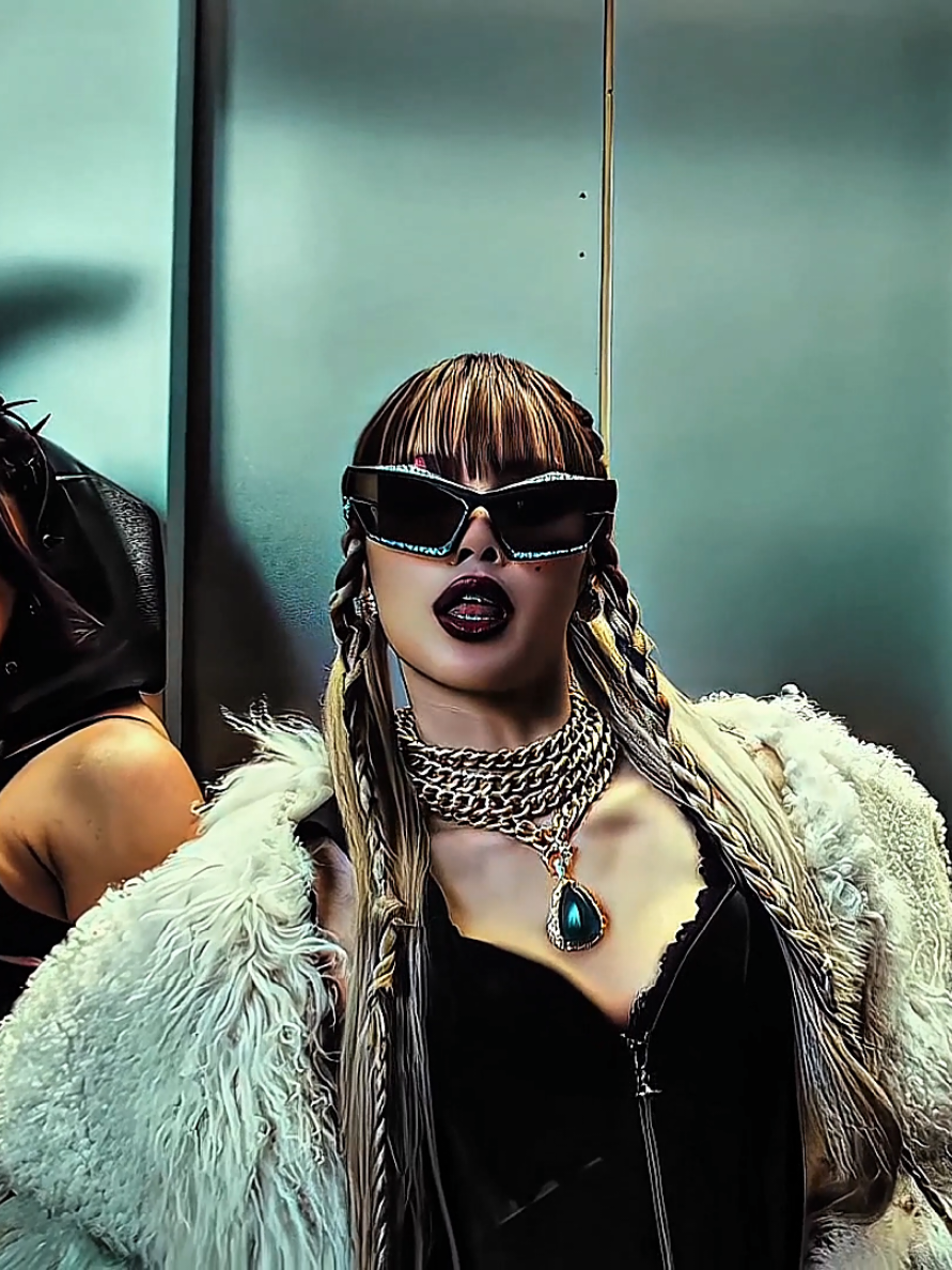 Lisa 4k clips mv #lisa #blackpink #kpop #kpopfyp #4k #highquality #xyzbca #trending #foryou #foryoupage #fyp #fypシ #fypp #fypage #lisablackpink #taetaeguccci #darkmoongrp🌑 