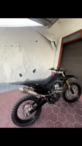 #crf #crf150l #crftrabas #crftrabasstyle #crfganteng #crfgacor #crfblack #danapelajar #sulawesi #sulawesitenggara #baubau #baubausulawesitenggara #fyp 