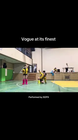 Vogue is voguing they are backkk #vogue #voguing #baddie #sopa #performance #school #korea #foryou #foryoupage #fyp #fypシ゚ #cvnty #koreatiktok #slay #slayt 