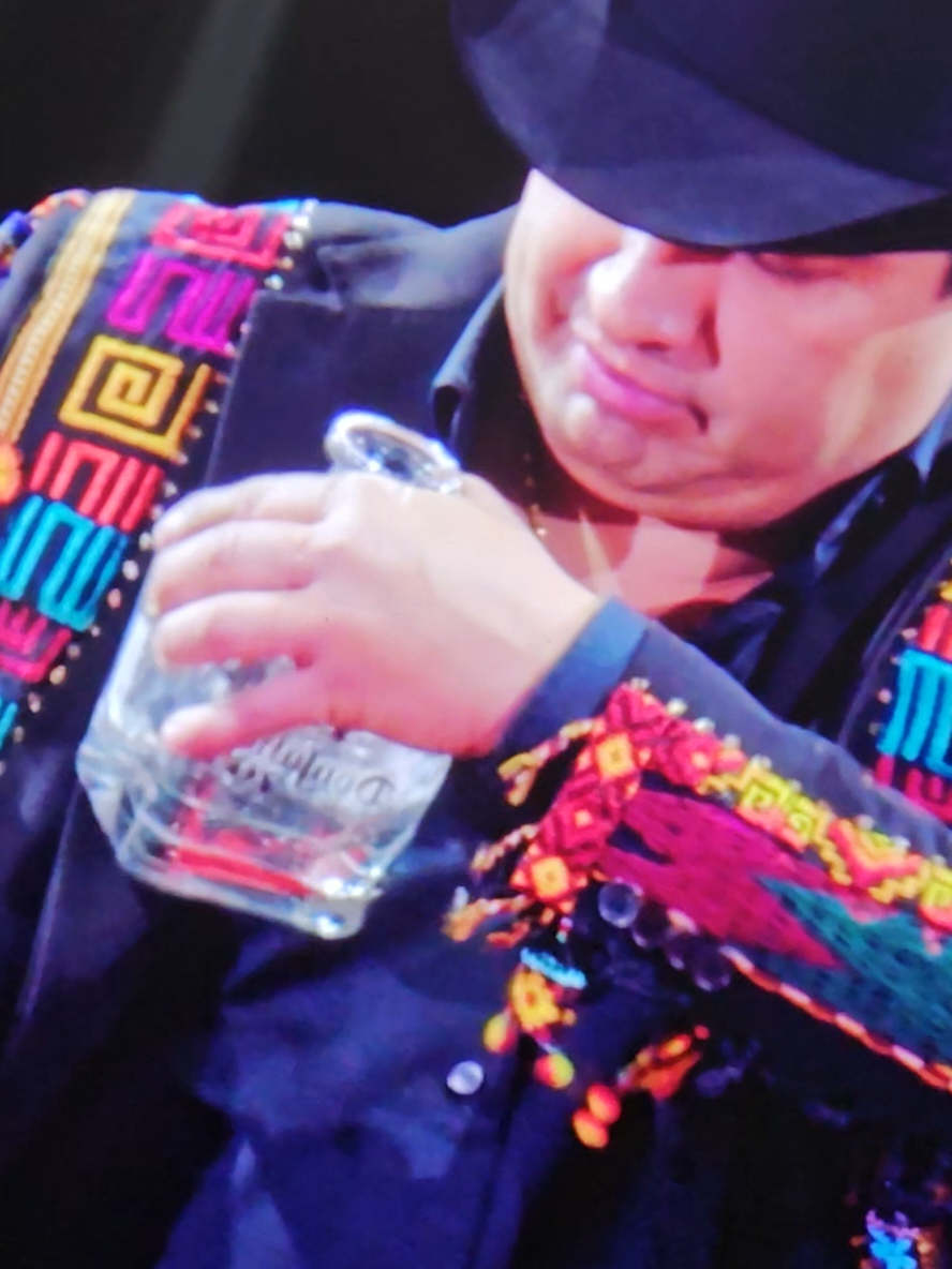 julion mi terapista! salud compa! #julionalvarez #sofi #musica #paratiiiiiiiiiiiiiiiiiiiiiiiiiiiiiii #fypviral 