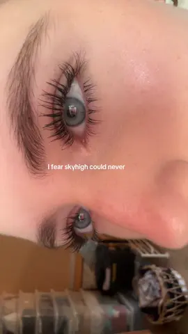 Stop using Skyhigh in 2025 guys 😞  I use the Lash sensational waterproof and the telescopic just at the ends for extra length #mascara #lashes #lashtips #lashtutorial #makeup #makeuphack 