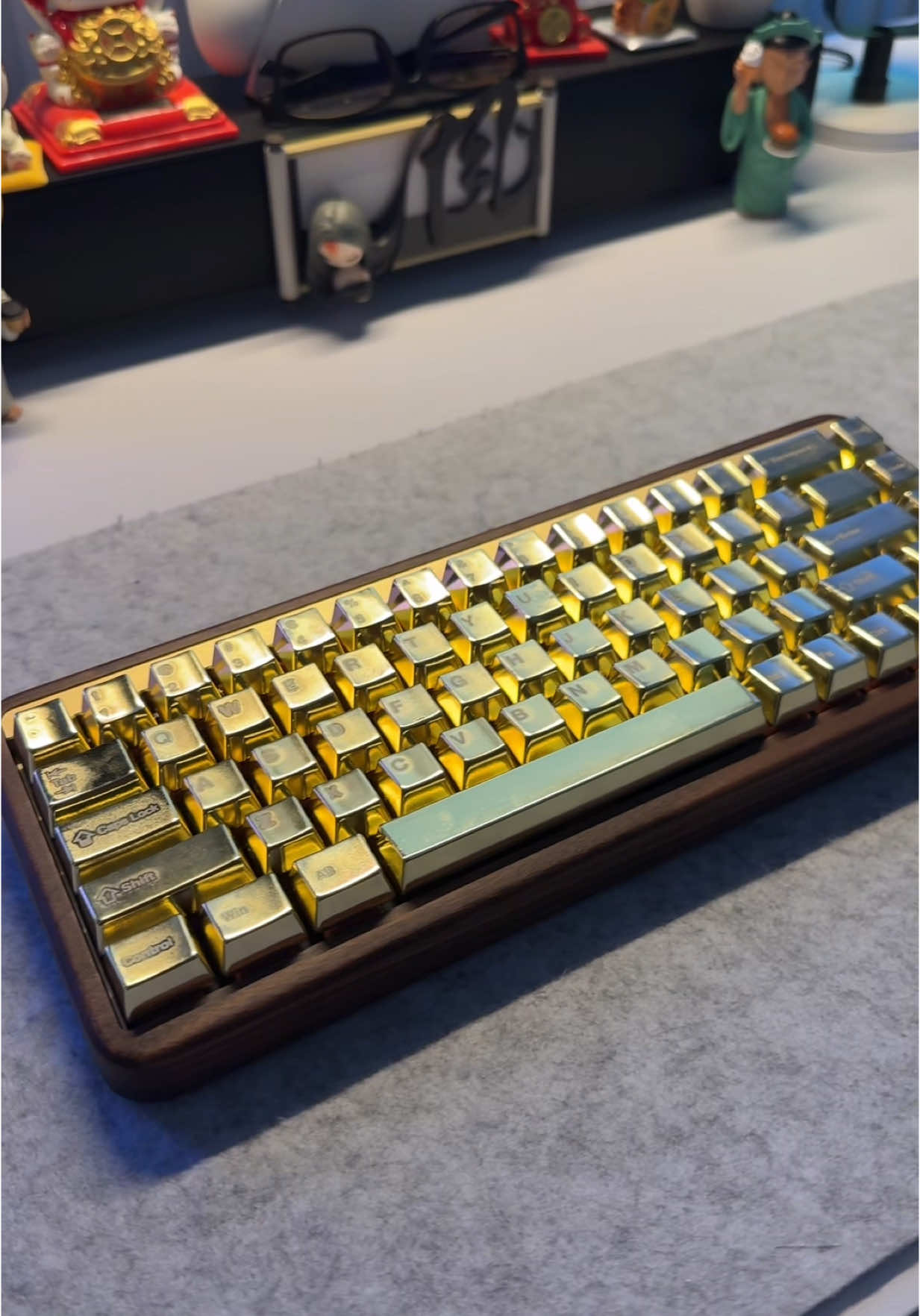 Asmr คีย์แคปทองคำในตำนาน #mr_stone🗿 #keycaps #keyboard @Awekeys #asmr #สาดคอนเทนต์ 