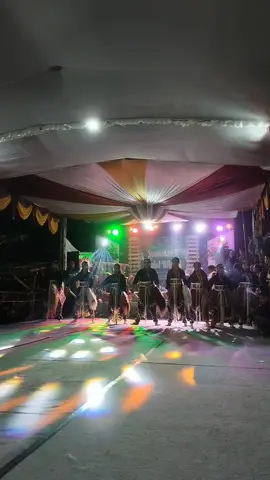 Lir ilir X Klono Sewandono Budalan Warok Cewek PAM💃 #waroktemanggungan #putroaswotomomanunggal #pam #warokan #warok #waroktemanggung #warokputri #warokcewek #warokcantik #lirilir #klonosewandono #liputanseni #fyp 