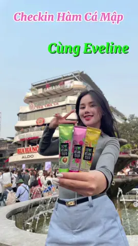 Đu trend hàm cá mập nhưng cũng ko quên chăm sóc da tay nha các bà 🌟 Da tay đẹp gấp đôi sự tự tin 🌹 #trending #beautyhackes #beautyhackes #fypage #douyin #xuhuongtiktok2025 #xuhuong #beautyhacks #duongdatay 