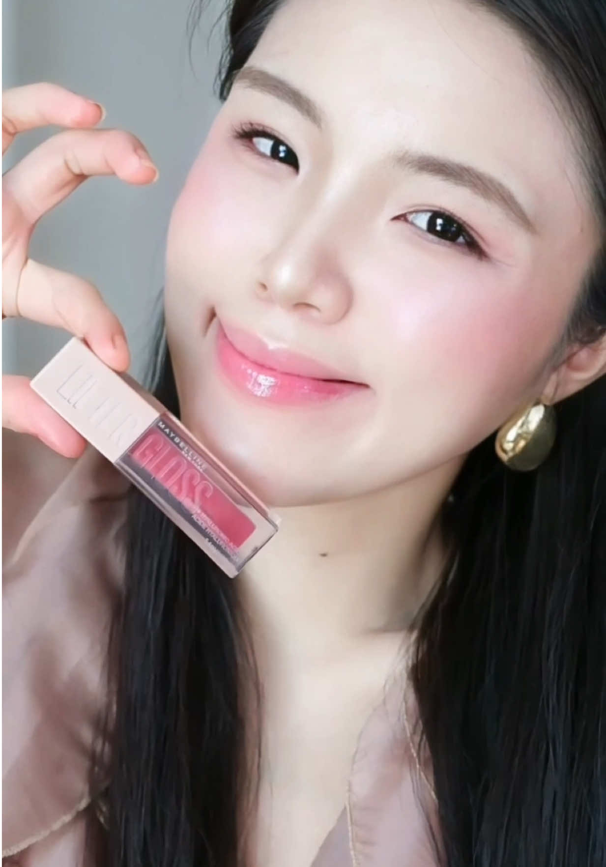 ùi uii nó ngọt thì thoi nhé 🤭 #maybelline #maybellinegloss #son #swatchson #swatches #lipstick #maybellinemakeup #maybellineliftergloss #maybellinelipstick #makeup 