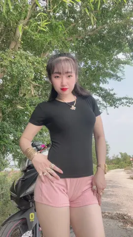 Trend Yêu quá nên mu loa 🥴