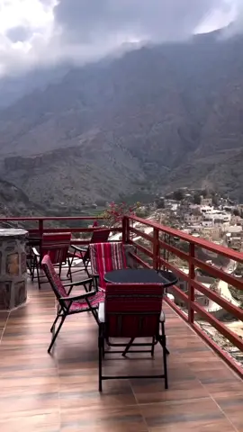 أجمل إطلالة على بلد سيت ولاية الرستاق. 😍🇴🇲 #سلطنة_عُمان #عمان #الرستاق #بلد_سيت #الطبيعة #ترند #رحلات #أستكشف_عُمان #أستكشف_حول_العالم #سياحة #سفر #جمال_الطبيعة #نخيل